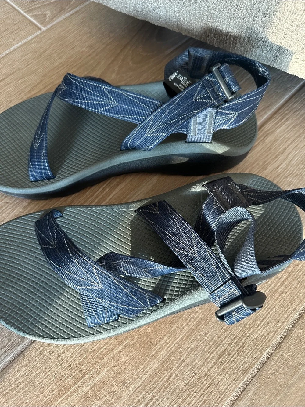 Chaco’s Z 1 Adjustable Strap Navy/Gray Sandals